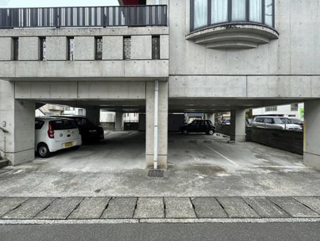 鮫島駐車場